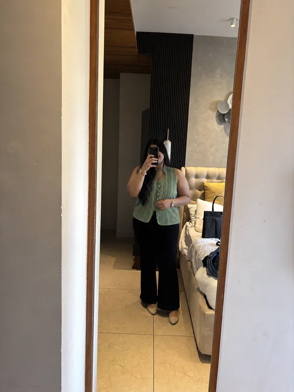 Sundown Stripe Green Top worn by a mazo customer