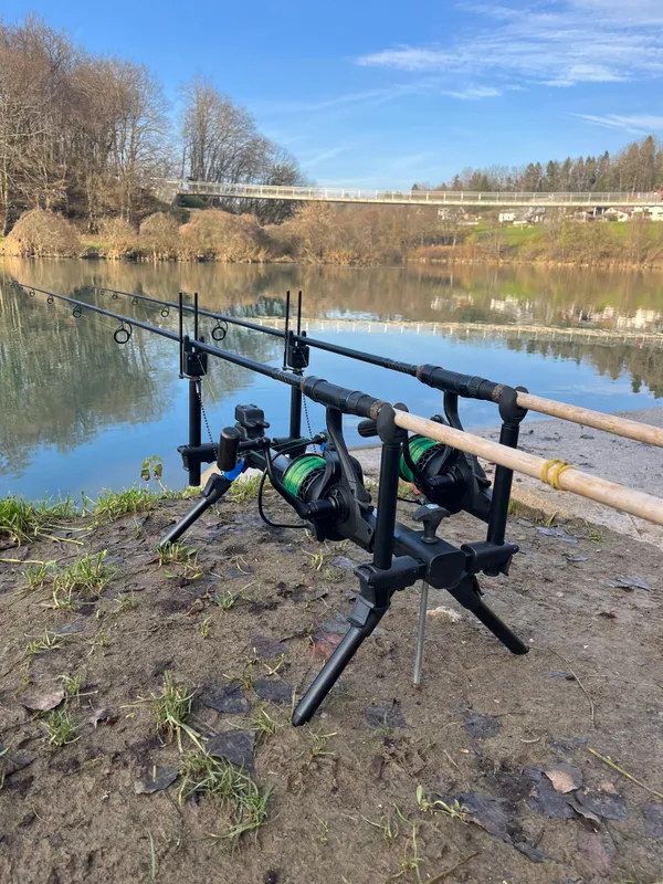 Schmiede Karpfen Angelgerät Ausrüstung Mini Rod Pod X 2 Stäbe